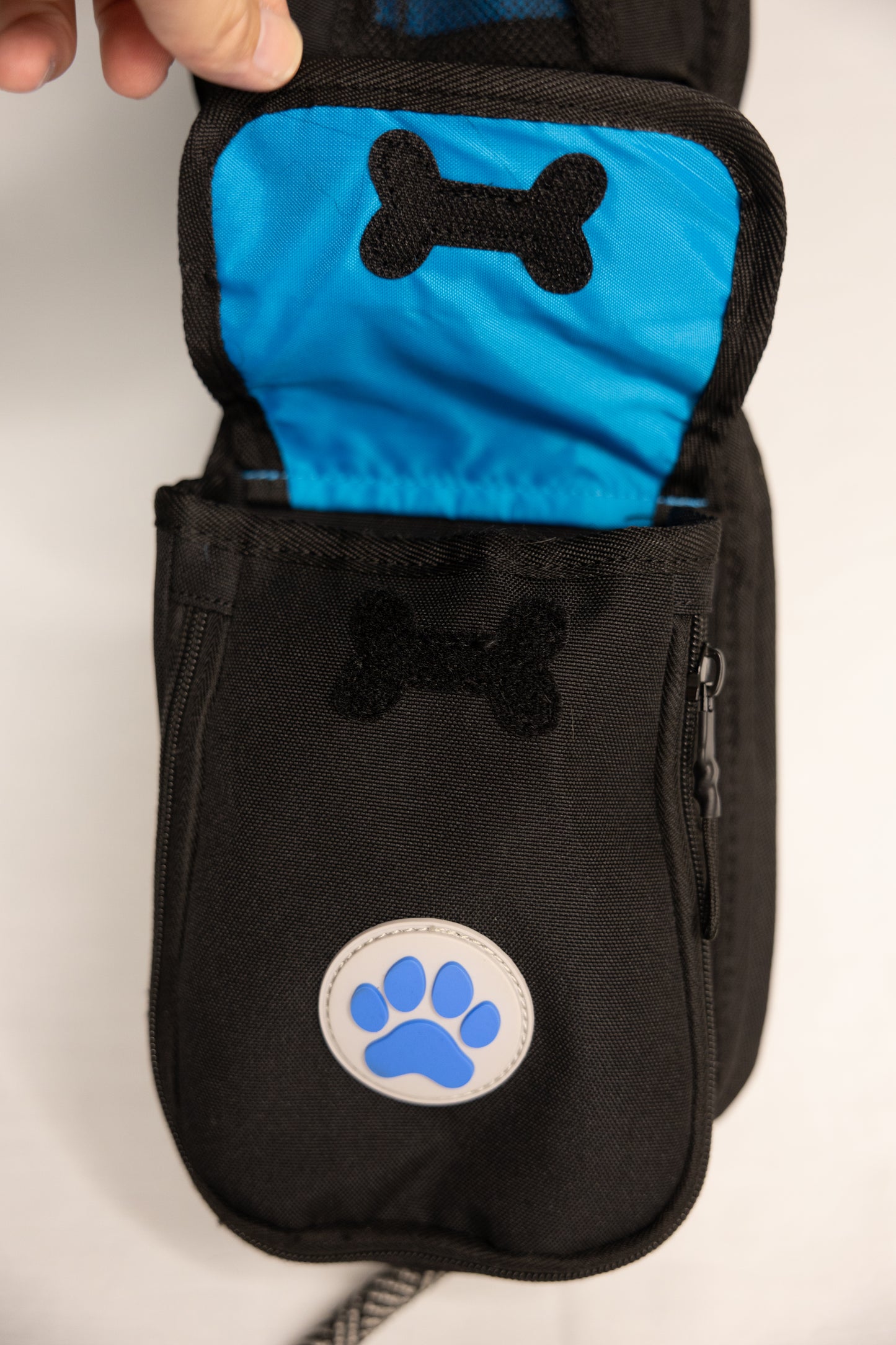 The Ultimate Hands-free Dog Walking Bag (Black)